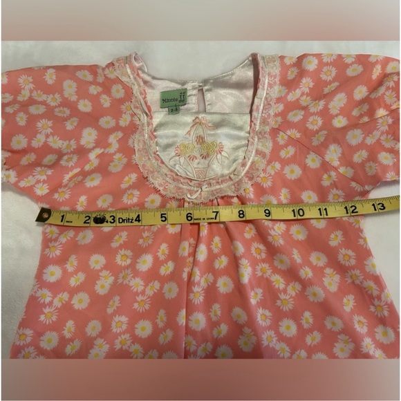 Vintage pinkish floral gown size 2-3 - Picture 7 of 8